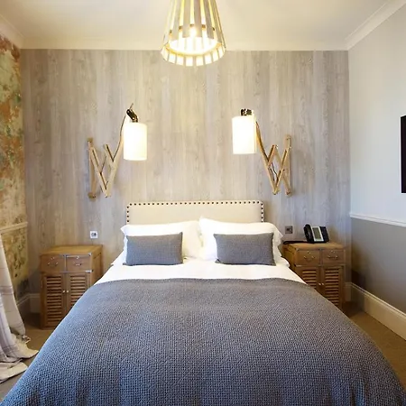 فندق 8 Beresford Street *